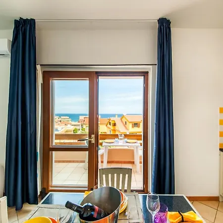 Casa Vacanze Il Grecale-a Pochi Passi Dal Mare Apartment